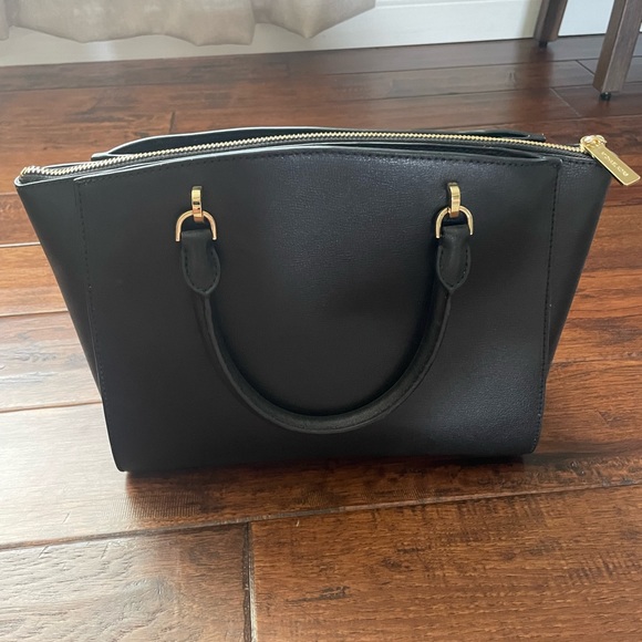 Michael Kors bag - Picture 3 of 4